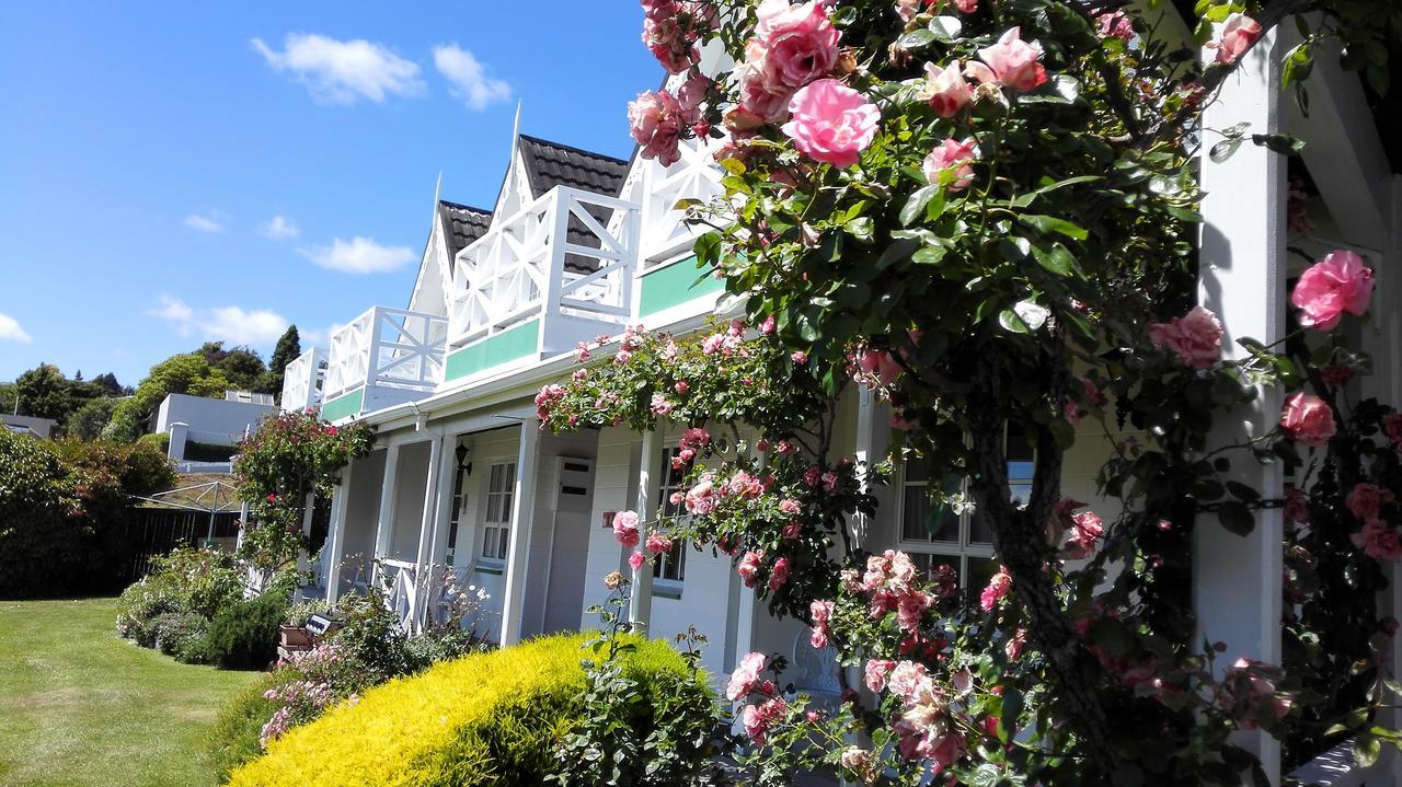 Phoenix Thermal Resort - Taupo Exterior photo