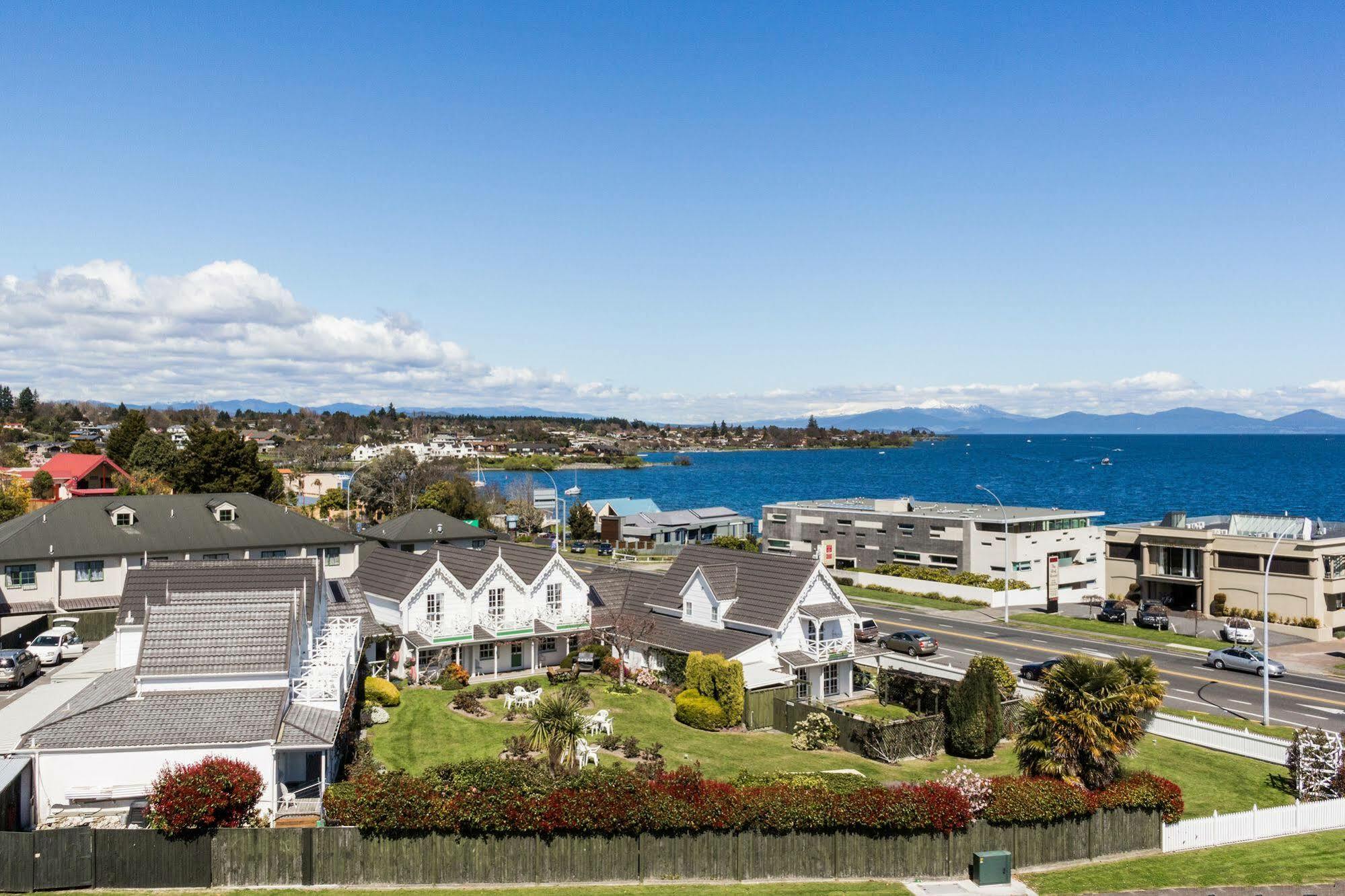 Phoenix Thermal Resort - Taupo Exterior photo